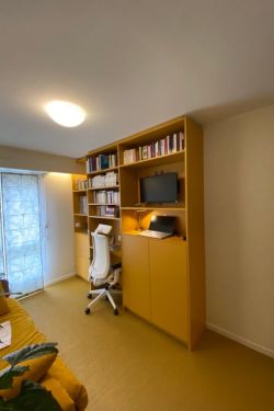 Réalisation de plusieurs meubles sur mesures pour un appartement à Rennes. Avec un bureau, un...