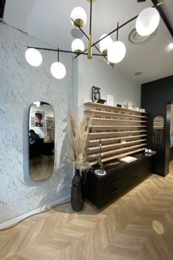 Réalisation de plusieurs meubles présentoirs pour un magasin d'opticien sur Rennes @lunea_rennes...