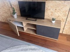 Révélez votre talent d’agenceur !Apprenez, fabriquez, repartez avec votre meuble-TV en seulement une journée