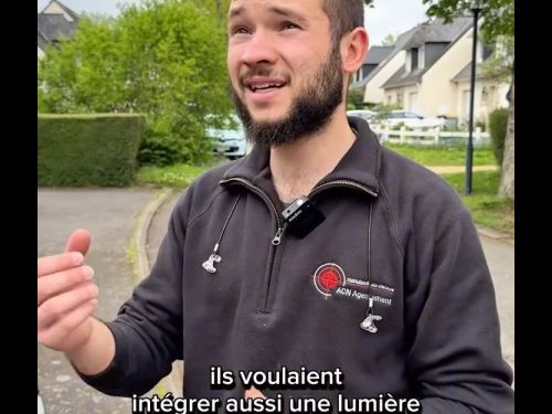Réalisation d’un dressing sur-mesure pour nos clients !

Chez ACN Agencement, nous concevons...