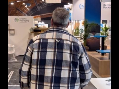 ACN Agencement conçoit et réalise vos stands événementiels de A à Z.

Clostras pour délimiter vos...