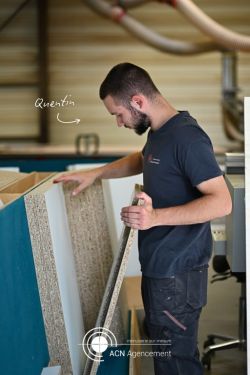 👁️ Aujourd’hui, dans les coulisses de ACN Agencement ! 

➡️ Quentin, Tangui et Jérémy sont à...