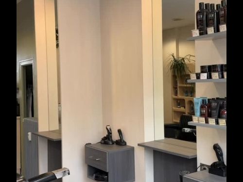 Projet salon de coiffure 💇🏻‍♀️

Suite à un dégât des eaux, ce projet a été entièrement repensé...
